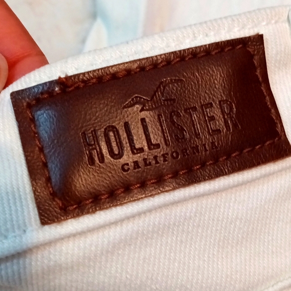 Hollister Mom Jean - Picture 4 of 5